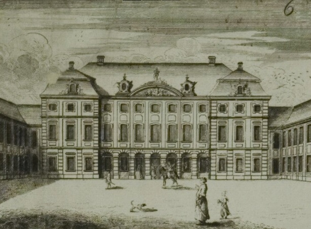 Grafika przedstawia pałac i plac po którym spacerują ludzie. Jest to Pałac Radziwiłłów w 1762 roku. 